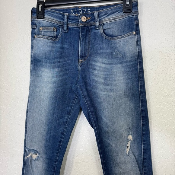 Zara Basic z1975 size 2 distressed denim skinny ripped casual Blue Jeans - Picture 2 of 8
